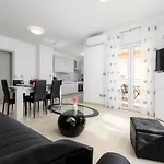 Stancija Amoroso Apartment *