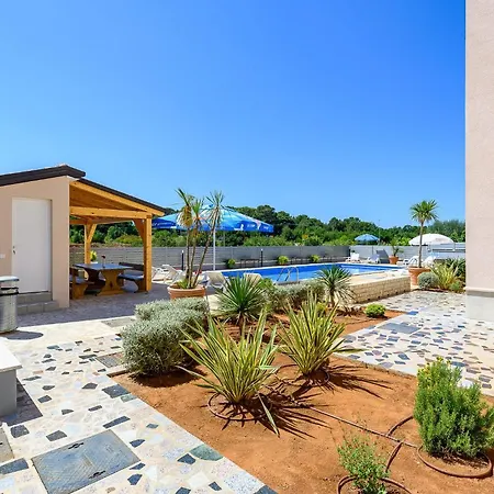 Stancija Amoroso * Porec